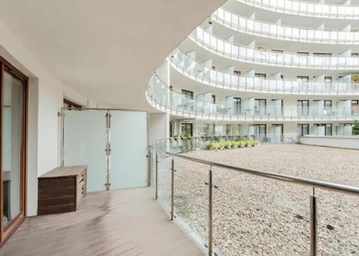 Loft Solec Residence
