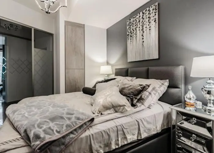 Loft Solec Residence